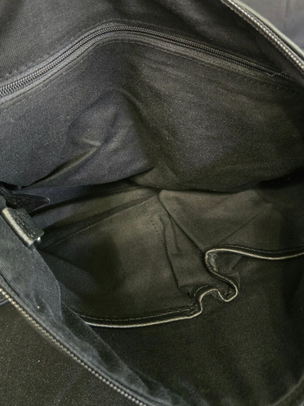 Stone Mountain Genuine Leather Black Messenger Shoulder Bag - Picture 5 of 7